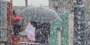istanbul-ve-otesinde-mevsim-soklari-kar-yagisi-sehri-senlendirdi-7cunNIhG.jpg