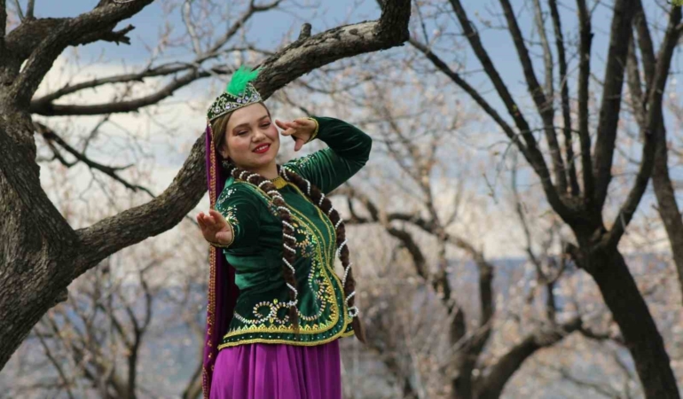kagizmanda-doga-ve-dansin-buyusu-bahar-gorsel-soleni-1xJcHlmQ.jpg