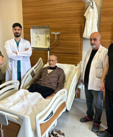 kalp-masajiyla-hayata-donen-58-yasindaki-hasta-basarili-by-pass-ameliyatiyla-sagligina-kavustu-xSwOnZJY.jpg