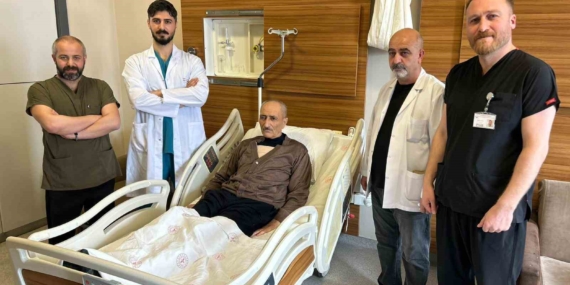 kalp-masajiyla-hayata-donen-58-yasindaki-hasta-basarili-by-pass-ameliyatiyla-sagligina-kavustu-xSwOnZJY.jpg
