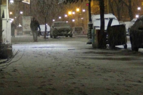 karsta-nisan-akisinda-surpriz-kar-yagisi-ve-yollarin-durumu-GiUHSNhp.jpg