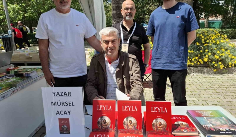 leylanin-savastaki-direnisi-mursel-acayin-romani-izmir-kitap-fuarinda-dikkat-cekti-BKYpty2z.jpg
