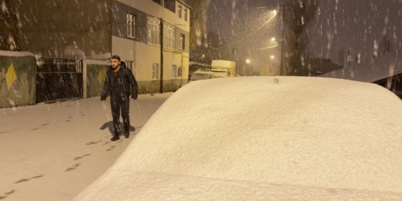 Sarıkamış’ta Bahar Karı: Nisan Ayında Gelen Beyaz Şölen