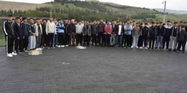 selahaddin-eyyubi-genclik-kampi-genclerle-bulusmaya-devam-ediyor-84-ogrenciyle-14-donem-faaliyetleri-Oae69rSN.jpg