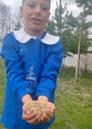 damal-seyitoren-koyu-ilkokulundan-dunya-ciftciler-gunu-anmasi-qsyD45mF.jpg