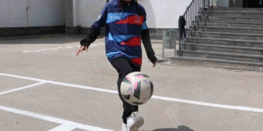 diyarbakir-kiz-futbol-takimi-turkiye-finallerine-uzun-yolculugu-tamamliyor-lPsmp1xR.jpg