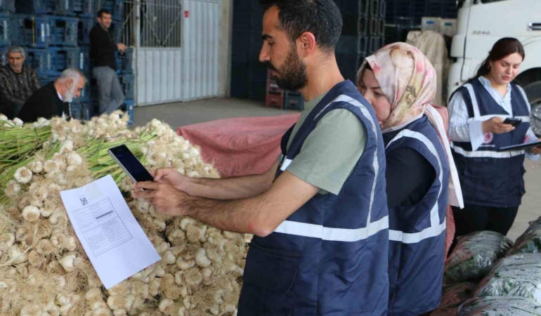 diyarbakirda-denetimler-sebze-meyve-hali-ve-otogar-terminallerinde-fiyat-etiketleri-ve-haklar-denetleniyor-Uy9EH6tS.jpg