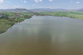 dogu-anadoluda-barajlar-ve-su-kaynaklarindaki-olaganustu-doluluklar-ve-kar-eriyen-bolgeler-3gSkG41M.jpg