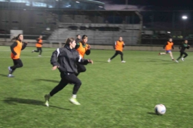erzurumda-kadin-futbolu-icin-tarihi-adim-eugsk-3-lige-hazir-NyydwbmD.jpg