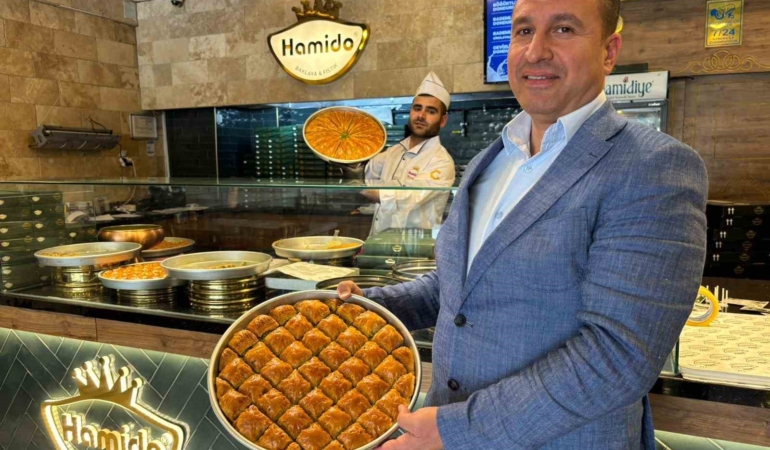 gaziantep-baklavasi-bayram-yogunlugunda-uretimde-3-4-kat-artis-ve-dagitim-agimiz-X9MaapZS.jpg