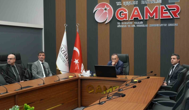 gaziantepte-super-hucre-firtinasi-sonrasi-kurtarma-ve-tahliye-calismalari-Y8OJyZa6.jpg