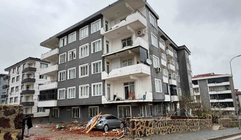 gaziantepte-super-hucre-firtinasi-sonrasi-zarar-tespit-basvurulari-icin-son-gun-17-mayis-2026-H6AvrJTd.jpg