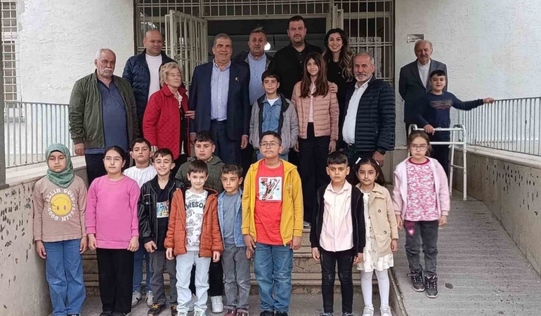 girisimci-zekai-dursunun-cermikteki-ogrencilere-kirtasiye-destegi-ziyareti-DwlQsaHb.jpg