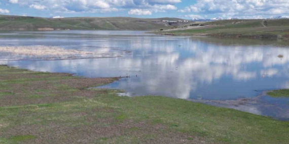 kars-baraj-golu-gokyuzuyle-butunlesen-masmavi-derinlikler-BN34lUnN.jpg