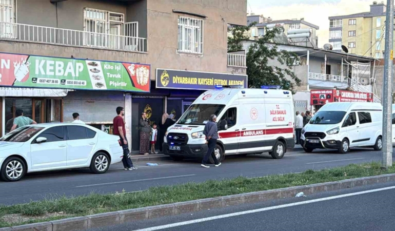 kayapinarda-bahce-odaginda-uzucu-olay-35-yasindaki-supheli-vefat-ejlCTGFb.jpg