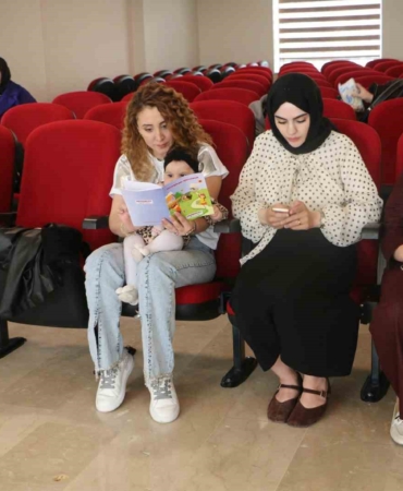 lohusa-toplantisi-kadin-sagligi-ve-emzirme-uzerine-uzman-bilgilendirmesi-u9egPG3B.jpg