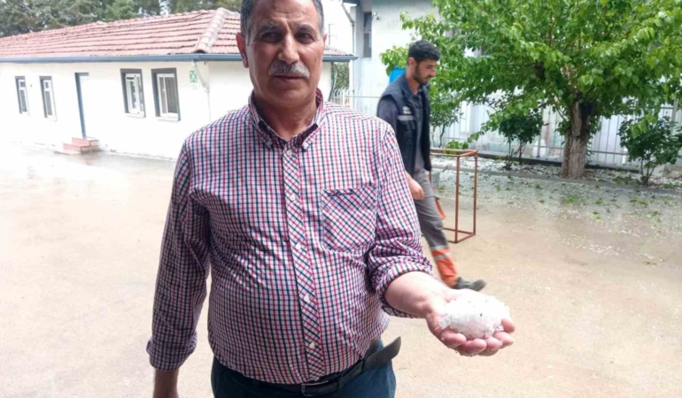 malatyada-dolu-yagisi-kayisi-ureticilerini-endiselendirdi-ts86pO7s.jpg