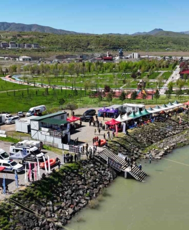 okul-sporlari-rafting-turkiye-sampiyonasi-bingolde-baslayan-coskulu-organizasyon-BOI9UknV.jpg