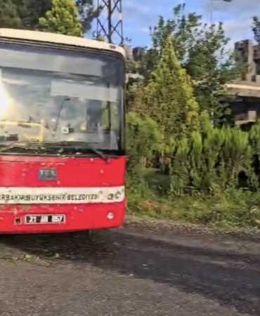 sur-ilcesinde-freni-patlayan-otobusrefujde-durdu-yasananlar-ve-gelismeler-7Lts6NMr.jpg