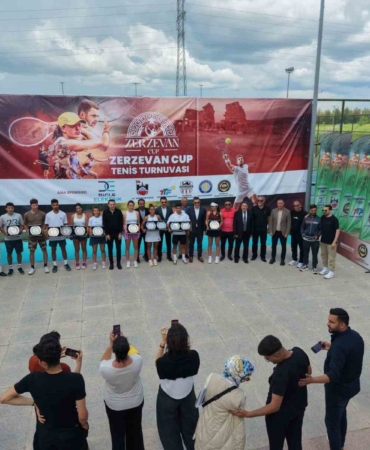 zerzevan-cup-2026-bahar-turnuvasi-spor-ve-kultur-diyarbakirda-bulustu-WybOysxd.jpg