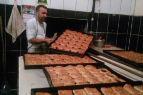 cermik-kaplicalari-ve-bolgesel-corek-lezzeti-turizm-ve-geleneksel-urunler-QV1COZO2.jpg