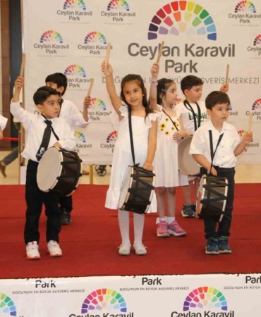 ceylan-karavil-parkta-bahar-senligi-coskusu-ogrencilerden-ailelere-neseli-anlar-drmg21cs.jpg