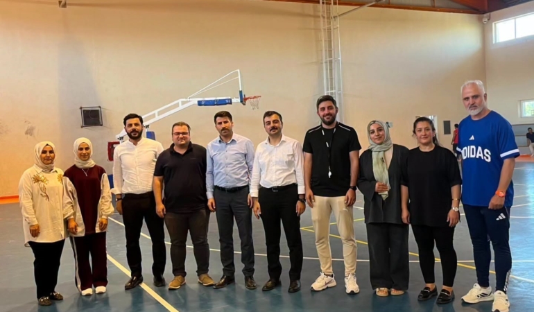 dicle-kaymakamligi-voleybol-sampiyonu-kupayi-tasiyan-basari-agsrKcuJ.jpg