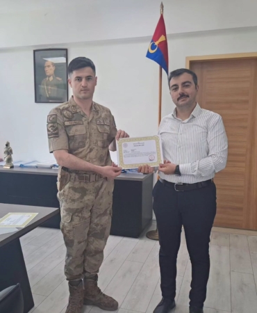 diclede-jandarma-kahramanlarina-basari-belgesi-takdim-toreni-Wg2bvuO8.jpg