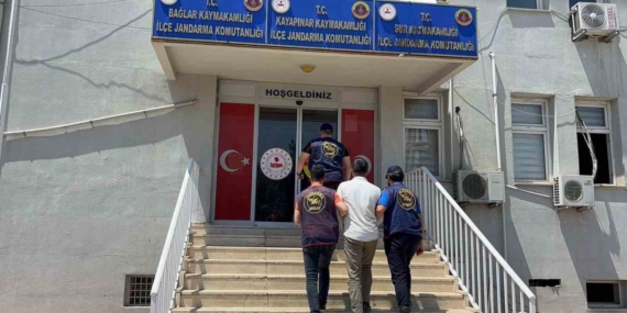 diyarbakir-jandarma-suc-arastirma-timleri-124-supheliyi-yakaladi-e7tU8Bws.jpg