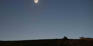 gok-bulusmasi-ay-venus-ve-jupiter-bitlisin-gokyuzunde-birlikte-parladi-sXN1eRXU.jpg