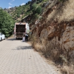 sinek-cayinda-piknik-sonrasi-temizlik-hareketi-cermik-belediyesi-cevreyi-koruyor-9eLurPst.jpg