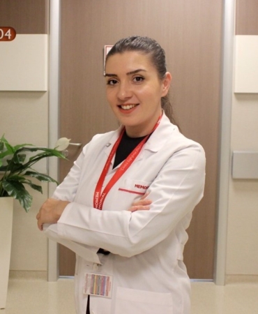 yaz-tatilinde-ekran-kullanimi-saglikli-aliskanliklar-icin-uzman-rehberi-7litH8Ml.jpg