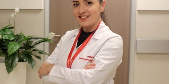 yaz-tatilinde-ekran-kullanimi-saglikli-aliskanliklar-icin-uzman-rehberi-7litH8Ml.jpg
