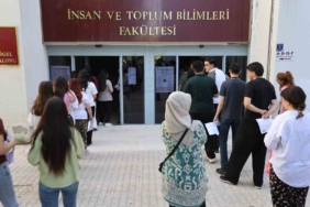yks-ayt-basladi-elazigda-sinav-heyecani-devam-ediyor-V172KuqN.jpg
