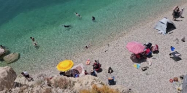 adilcevazda-gol-kenarinda-yaz-tatili-turizm-ve-dogal-guzellikler-RSRa5yiT.jpg