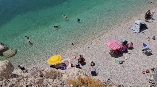 adilcevazda-gol-kenarinda-yaz-tatili-turizm-ve-dogal-guzellikler-RSRa5yiT.jpg