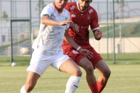 alanyaspor-perspolis-hazirlik-karsilasmasi-0-1-uAUKWz2C.jpg