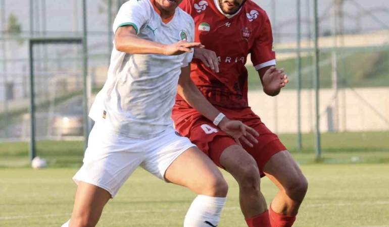 alanyaspor-perspolis-hazirlik-karsilasmasi-0-1-uAUKWz2C.jpg