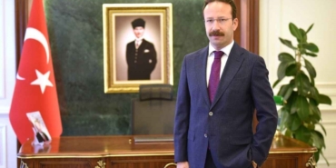 ardahan-valiligi-gorev-degisimi-cicekli-yerine-yeni-vali-atandi-ww6tr1YI.jpg