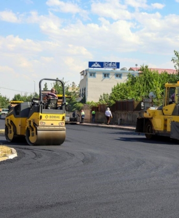 bagcilar-mahallesinde-yol-yenileme-57-bin-ton-asfaltla-165-kilometrelik-ag-guncellendi-cDvpn2lU.jpg