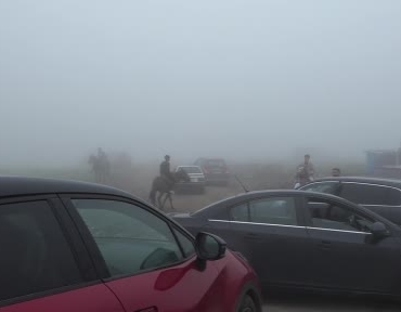 bilbilan-yaylasi-sisli-atmosferde-atli-gosteri-ve-doganin-gizemi-I1kMk5gY.jpg