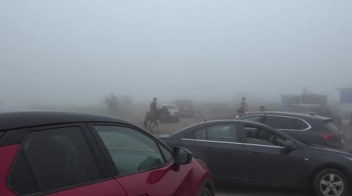 bilbilan-yaylasi-sisli-atmosferde-atli-gosteri-ve-doganin-gizemi-I1kMk5gY.jpg