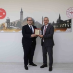 dicle-ilce-saglik-mudurune-tesekkur-ziyareti-ve-yeni-gorevine-basari-dilekleri-WZn4mVlq.jpg