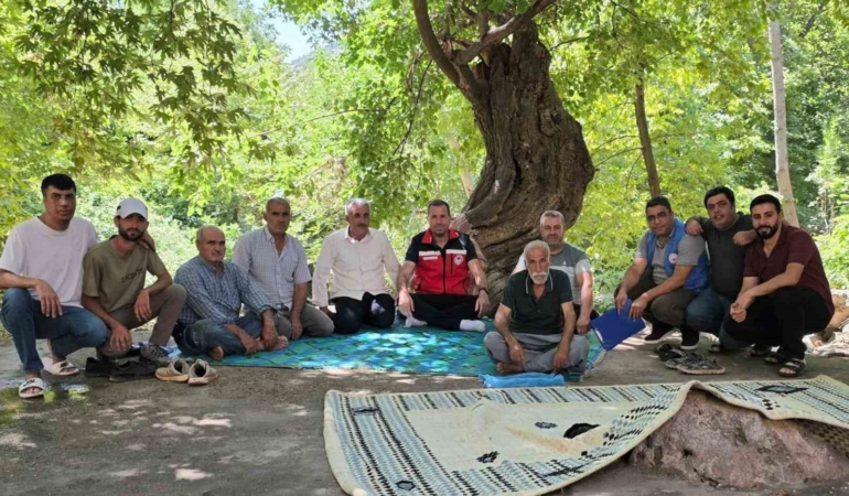 diclede-tarimsal-bilgilendirme-ve-yayim-faaliyetleriyle-ureticilere-yakin-dokunus-gbDKZTbe.jpg
