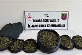 diyarbakirda-jandarma-operasyonunda-41-kilogram-eroin-ele-gecirildi-18-supheli-hakkinda-yasal-islem-PMF3UTrj.jpg