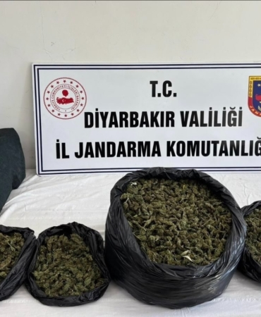 diyarbakirda-jandarma-operasyonunda-41-kilogram-eroin-ele-gecirildi-18-supheli-hakkinda-yasal-islem-PMF3UTrj.jpg