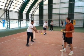 diyarbakirda-ucretsiz-tenis-kurslariyla-540-kursiyerle-ilgi-artiyor-pYAIpNk4.jpg