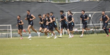 erzurumspor-fknin-2026-27-hazirliklarina-ilk-etap-kampi-tamamlandi-ZaONyXgX.jpg