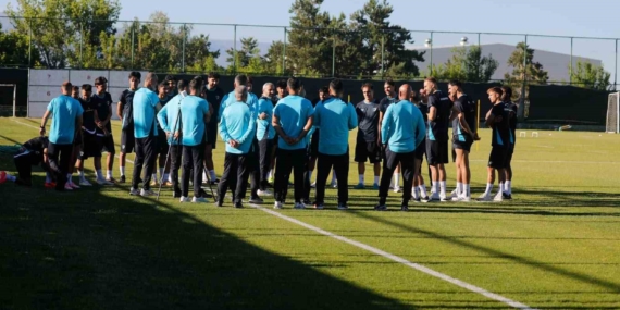erzurumspor-ikinci-etap-kampina-bugun-basliyor-hazirliklar-ve-mac-programi-wEHR88ji.jpg