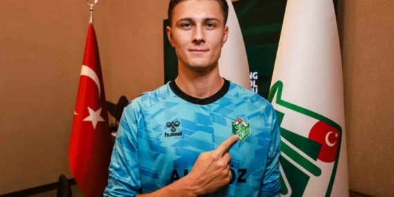igdir-fk-eren-karatas-ile-21-yillik-sozlesme-anlasmasi-ihcC1vJB.jpg